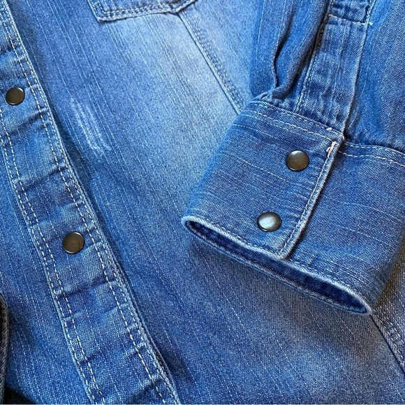 Wrangler Embroidered Denim Snap Button Shirt - Picture 4 of 8